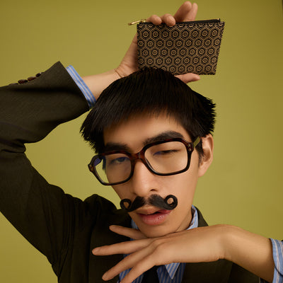 ＜キソラ＞古都印伝 フラグメントケース/亀甲BEG (ベージュ)