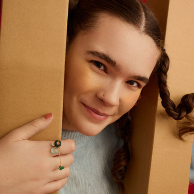 <Selieu> Chain RIng Stone 4 / Dark Green & White