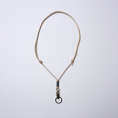 ＜センティ フラター ザ センシーズ＞マルチレザーストラップ（クリップフック）/アイボリー