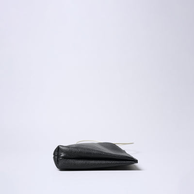 <SENTI FLATTER THE SENSES> Shrink Leather Mini Shoulder Bag / Ivory x Black