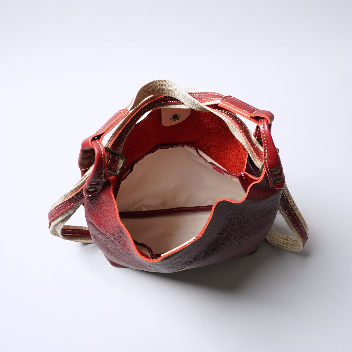 ＜Laisser Faire＞Pieza 兩用後背包/駱駝色