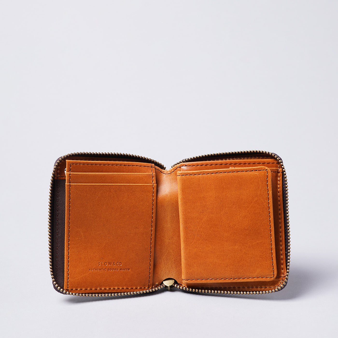 ＜SLOW＞herbie -mini round wallet-/橡木色