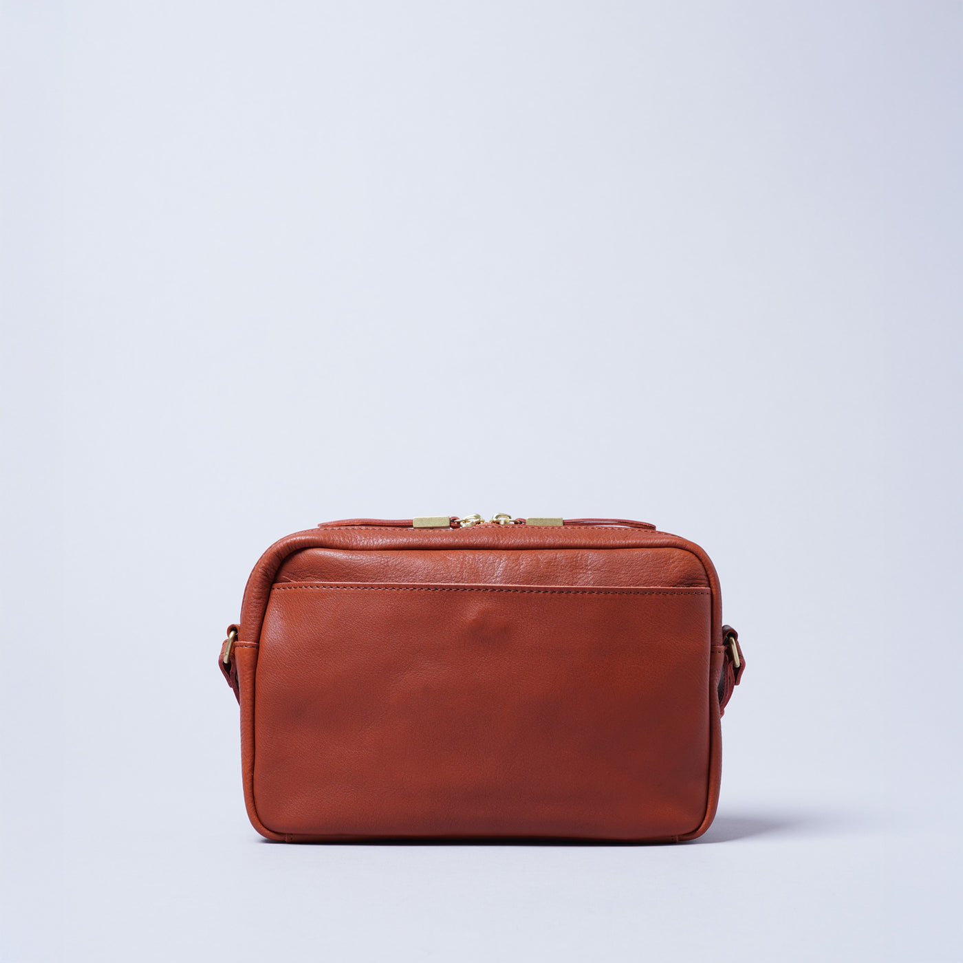 ＜kissora＞Olivenume 迷你斜背包/黑色