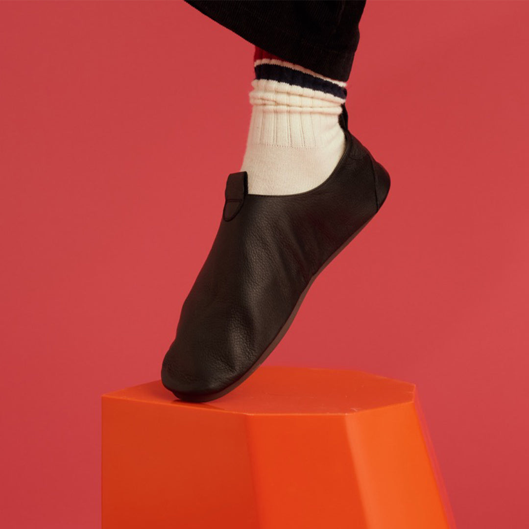 <TOSS> Hari Kuta Kuta Mock / Black