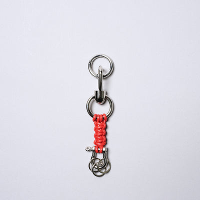 <SENTI FLATTER THE SENSES> Leather Blade Key Chain / Black