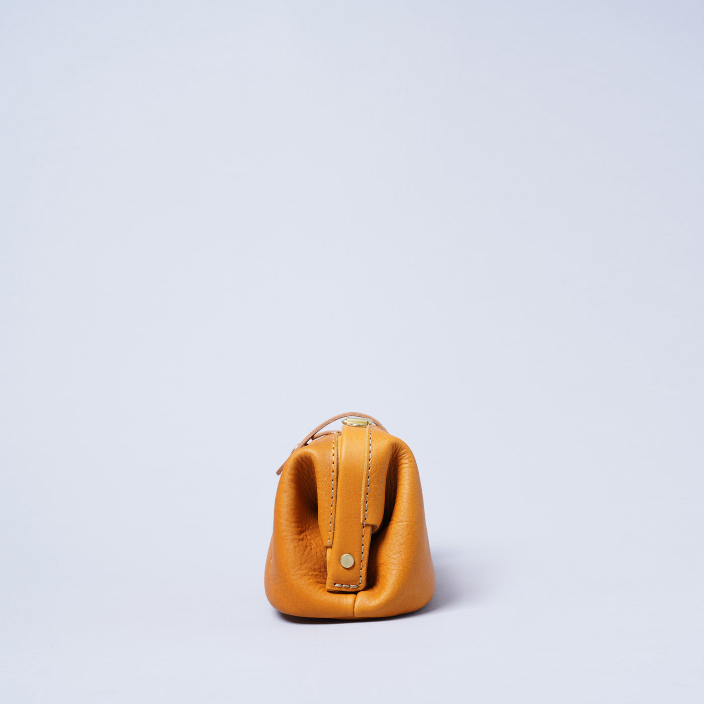 <kissora> Epika Shoulder Bag with Clasp Opening / Brown