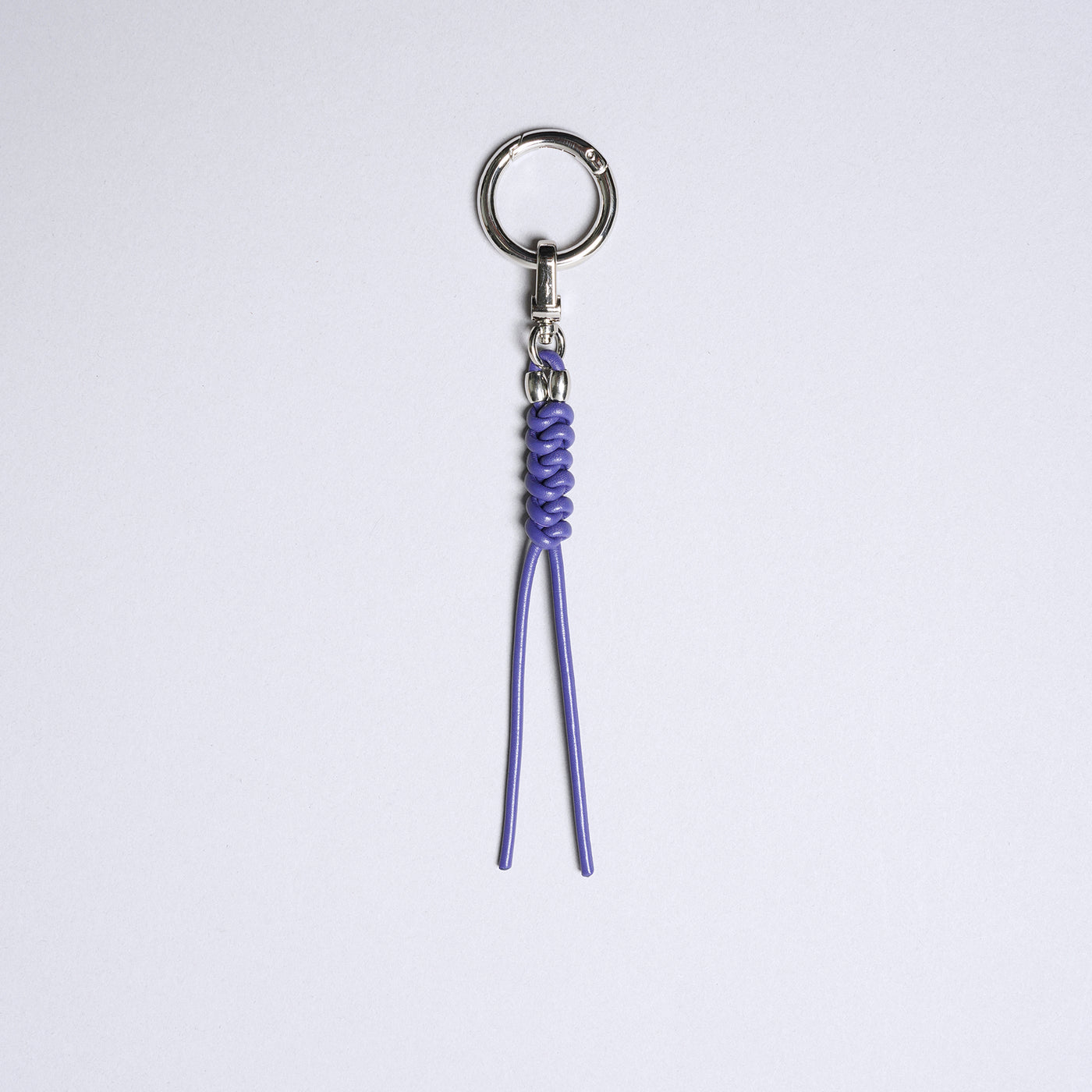 <SENTI FLATTER THE SENSES> Leather Blade Key Chain / Ivory