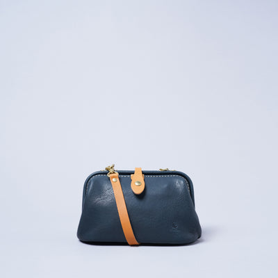 <kissora> Epika Shoulder Bag with Clasp Opening / Brown