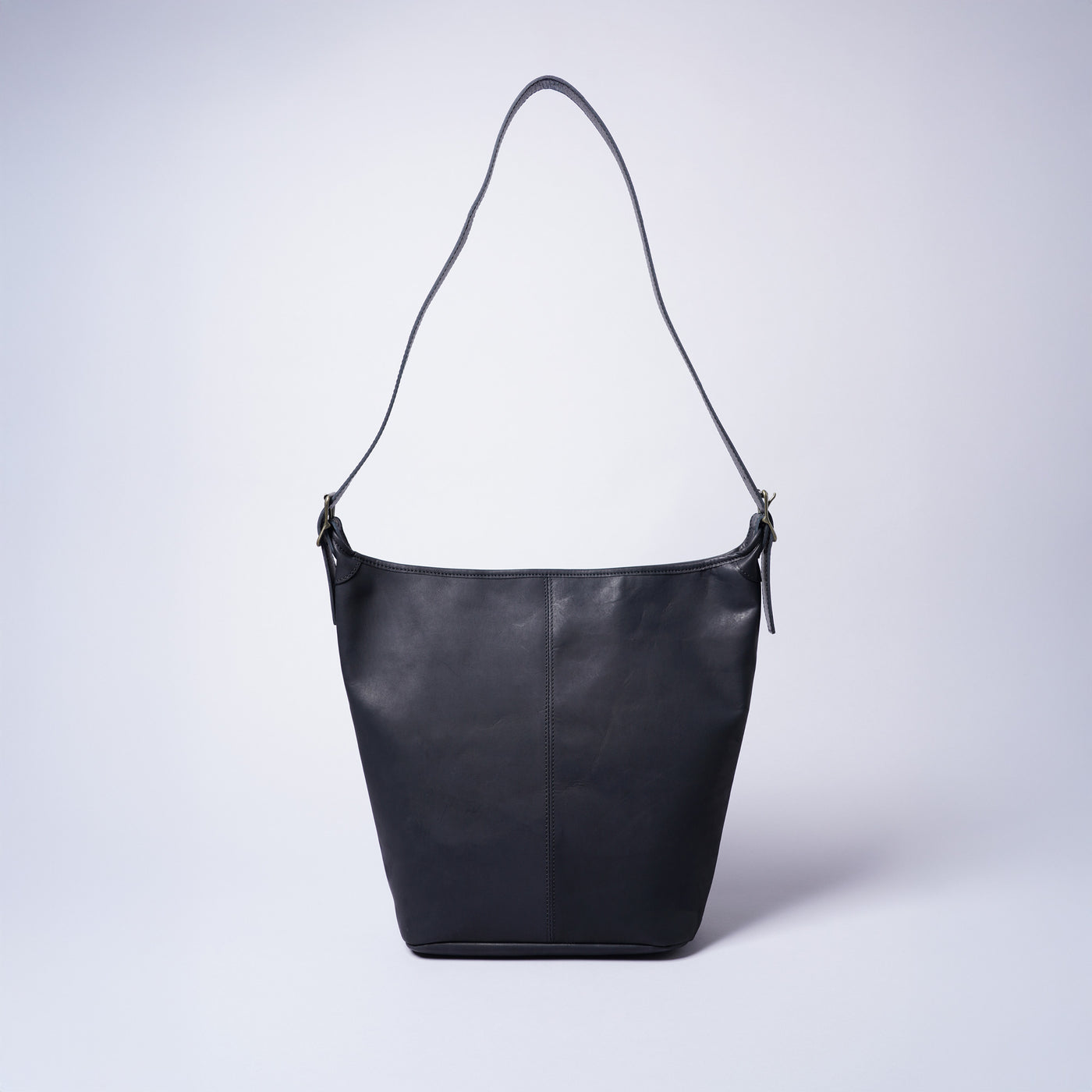 <Dakota BLACK LABEL> AM8 Series Bucket Shoulder / Brown