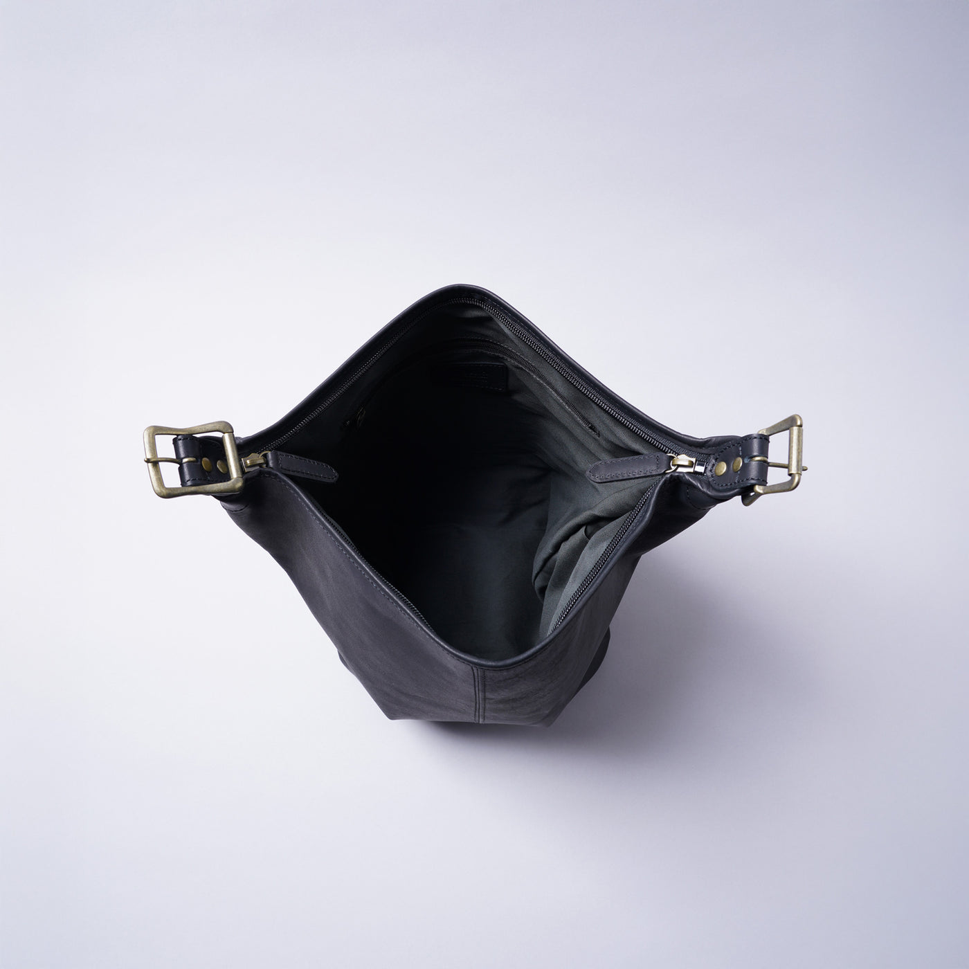 <Dakota BLACK LABEL> AM8 Series Bucket Shoulder / Black