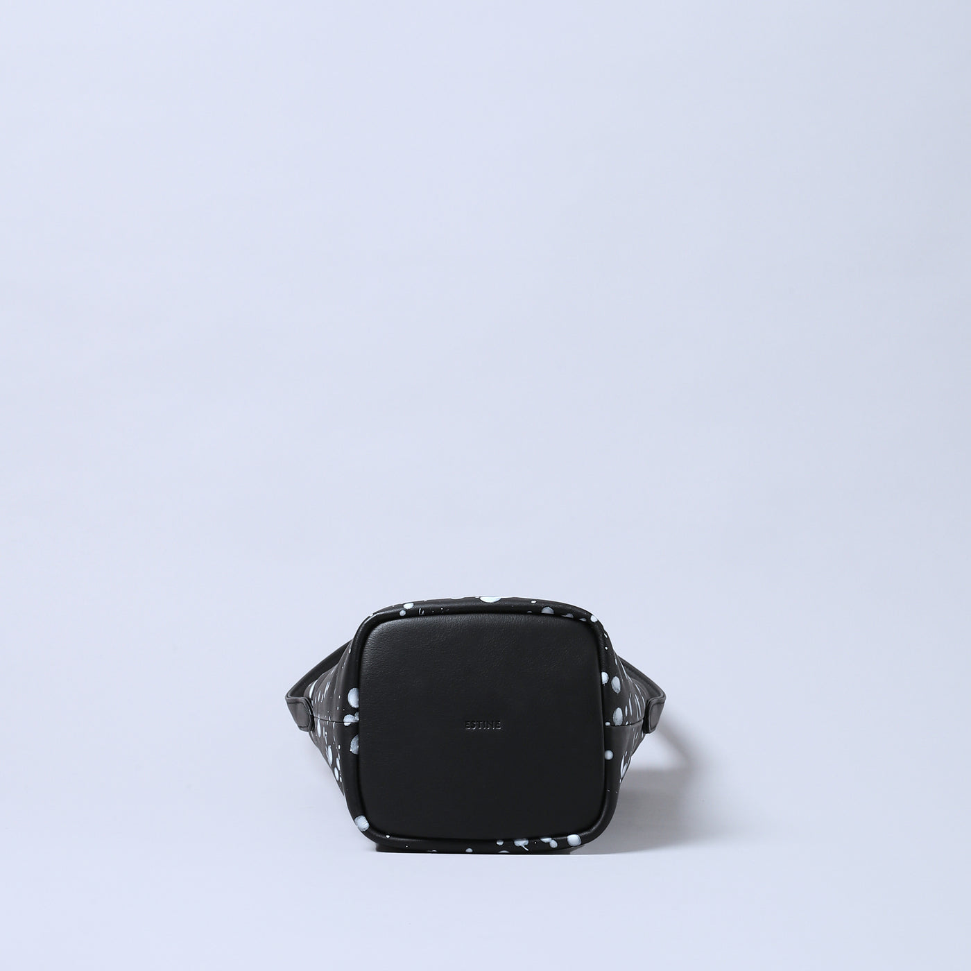 ＜エスティーヌ＞パルスシリーズ レザーペイントハンドバッグ/ブラック