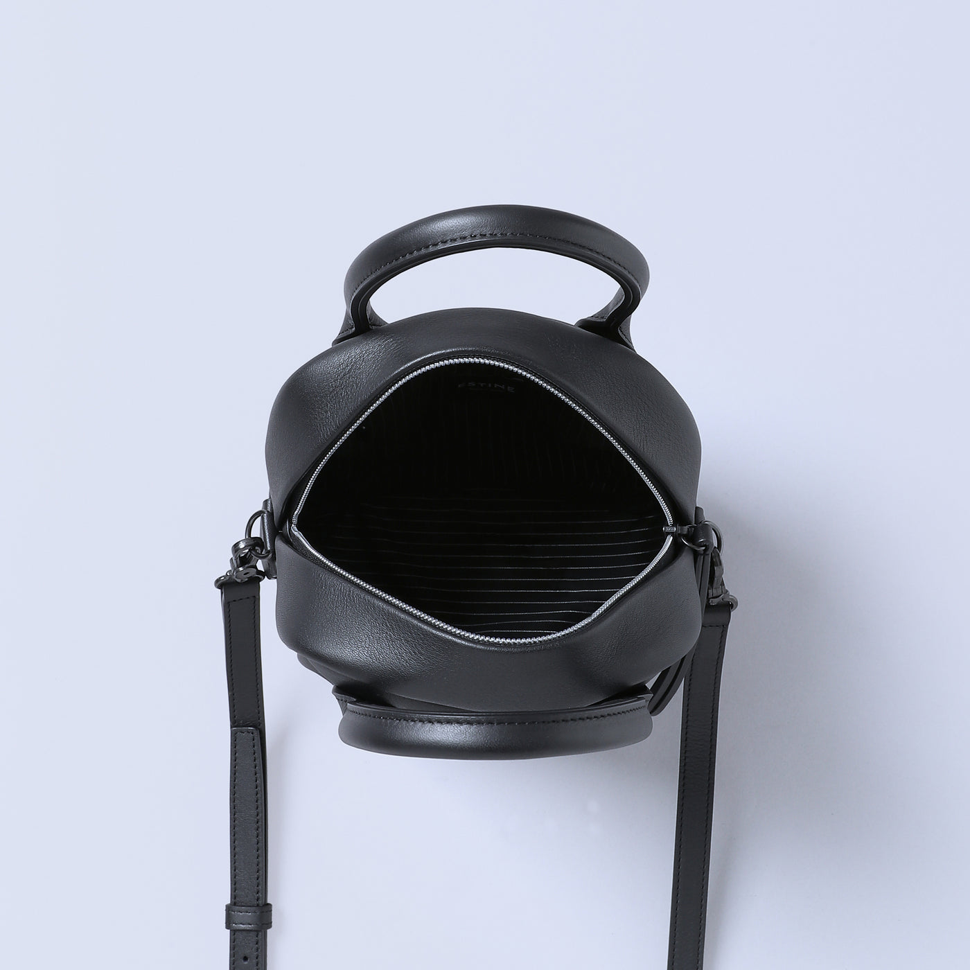 ＜ESTINE＞Minula系列 兩用皮革方形包/黑色