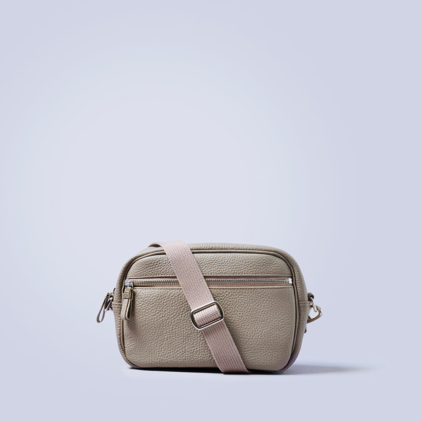 ＜レザリ＞エンボスミニショルダーバッグ/ブラック