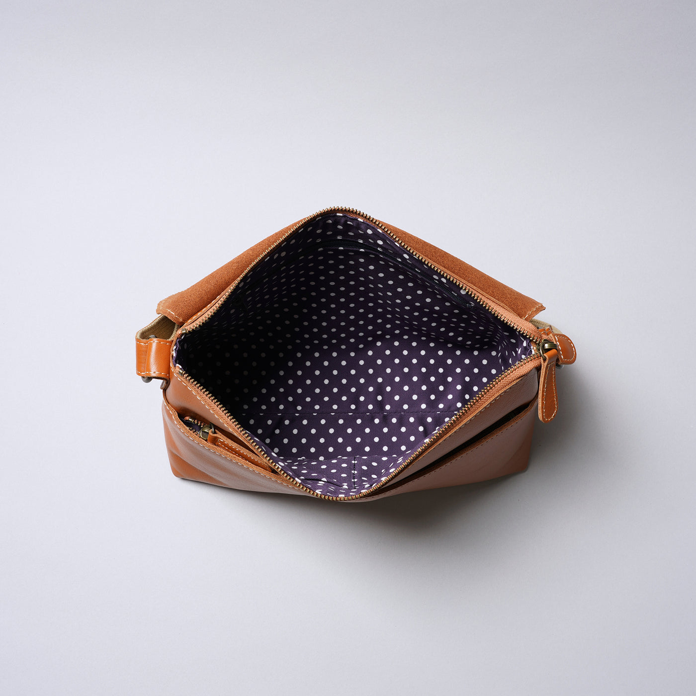 <Laisser Faire> Wolf Shoulder Bag / Black