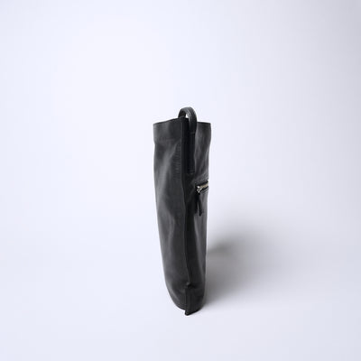 ＜リアルマインド ブラックレーベル＞フィッカ 薄マチショルダーバッグ/ブラック