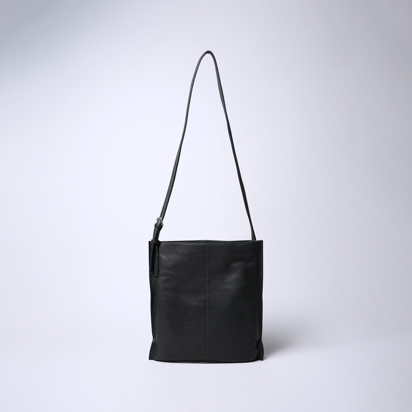 <REAL MIND BL> Fika Thin Gusset Shoulder Bag / Grey