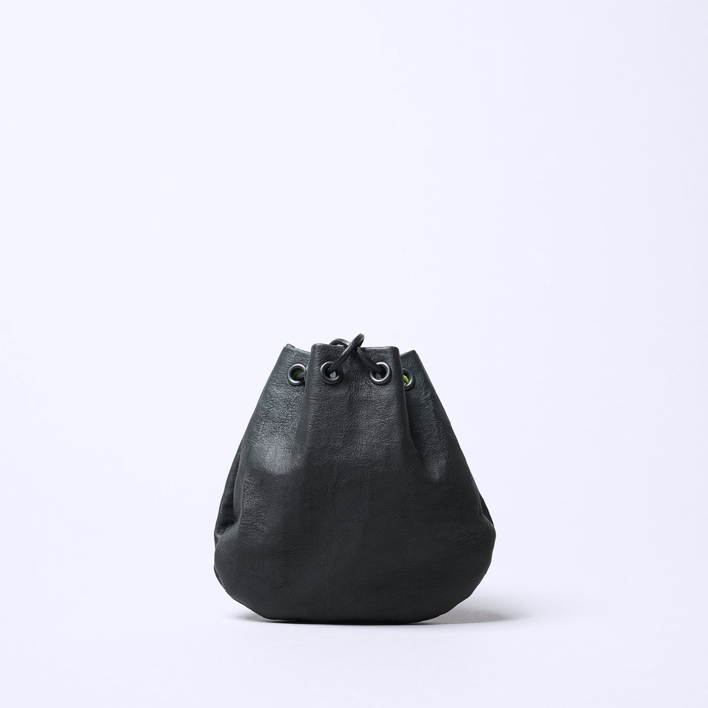 <SENTI FLATTER THE SENSES> Super Lightweight Dyneema Leather Drawstring Bag SS / Black x Camel