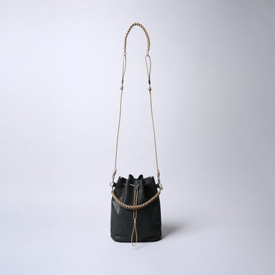 <SENTI FLATTER THE SENSES> Super Lightweight Dyneema Leather Drawstring 2 Way Bag / Black x Camel