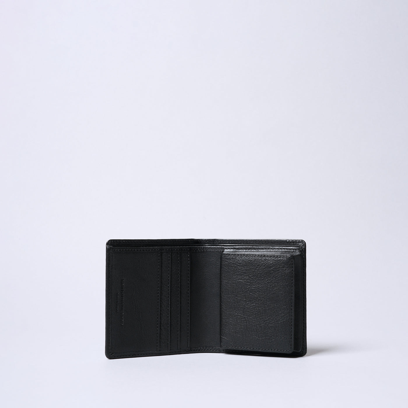 <SENTI FLATTER THE SENSES> Multi Storage Bi-Fold Wallet / Black