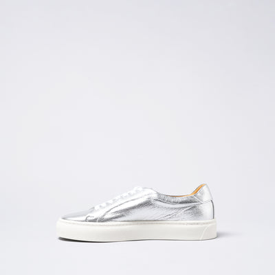 <TOSS> Chester Lace Up Leather Sneaker / Silver