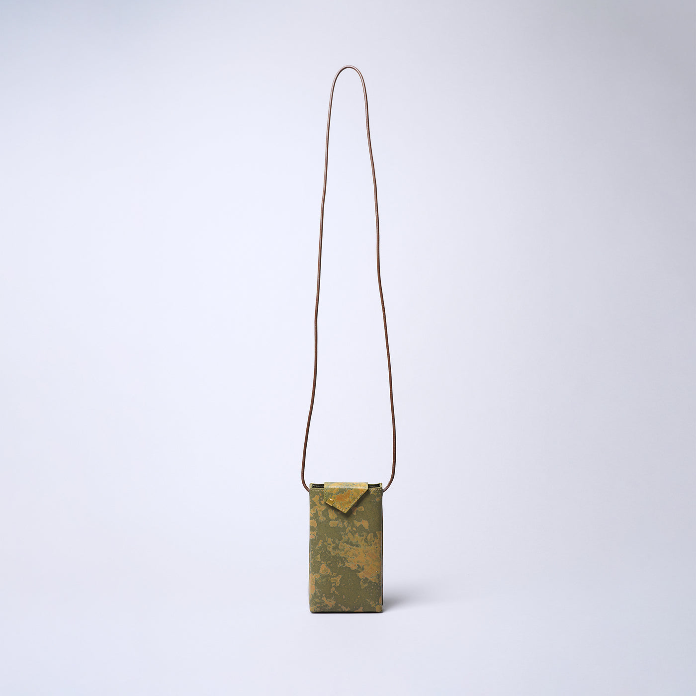 ＜ケウ＞スキニーケース S（7.5inch）/真鍮錆