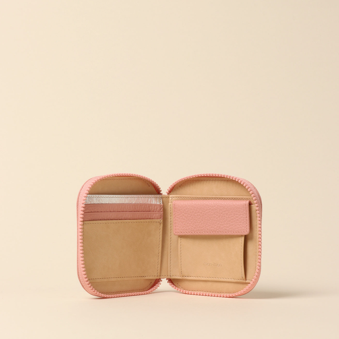 ＜itten-itten> Round mini wallet / warm beige