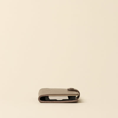 ＜CALDO tokyo japan＞ CROSSOVER iPhone Case (iPhone12/12Pro) / Taupe Beige