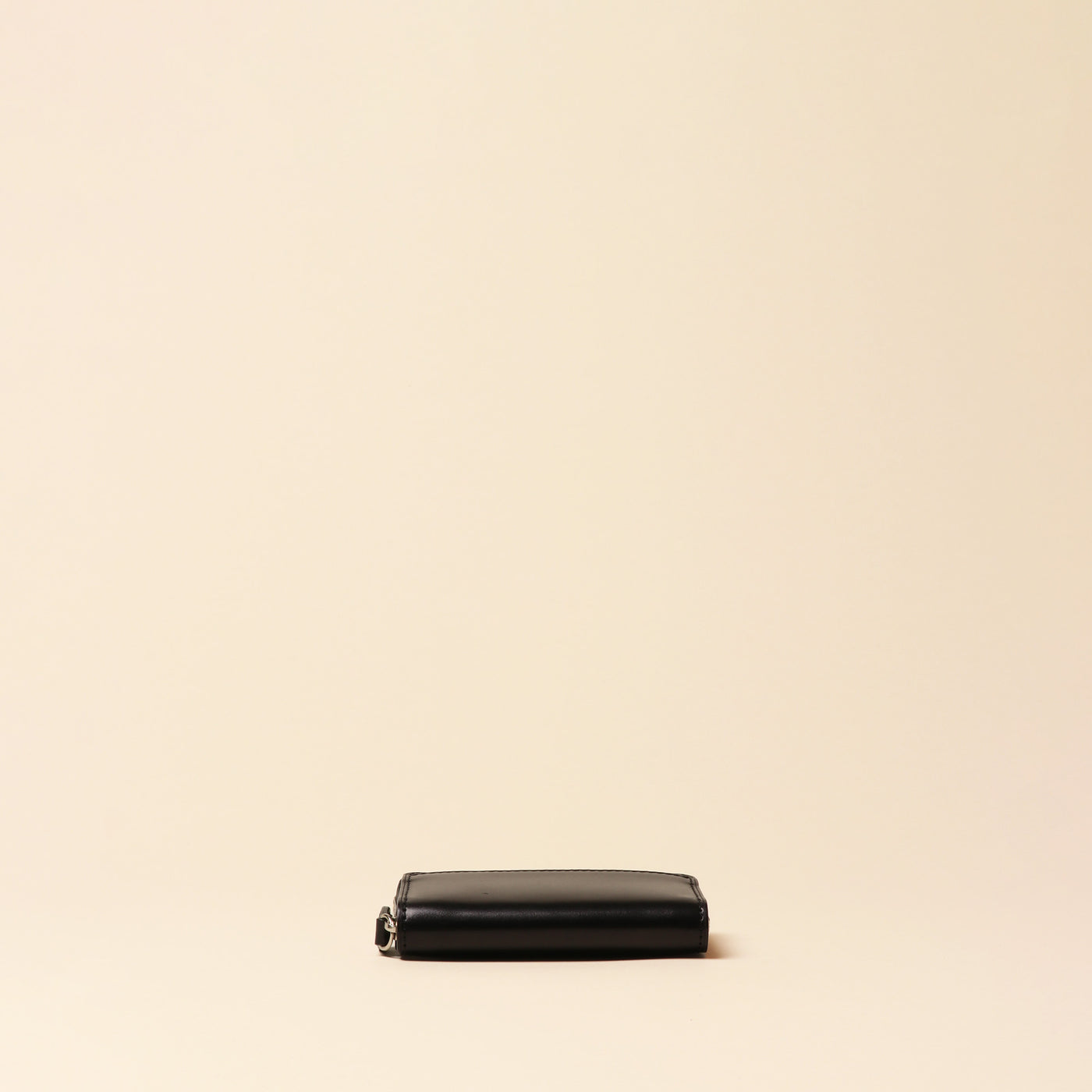 < FLATHORITY > Water-dyed oil cordovan round coin purse / black