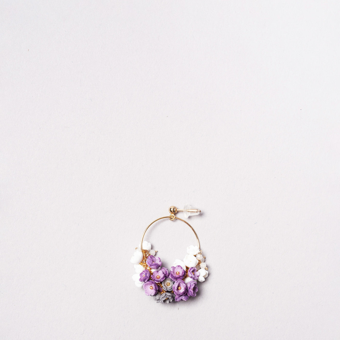 <Selieu> Mimosa Pierced Earrings Large / Purple, White and Ice Gray