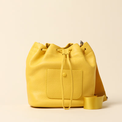 ＜itten-itten＞ Drawstring shoulder / pale green