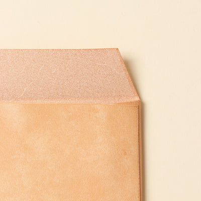 ＜Mojakawa envelope case L/natural