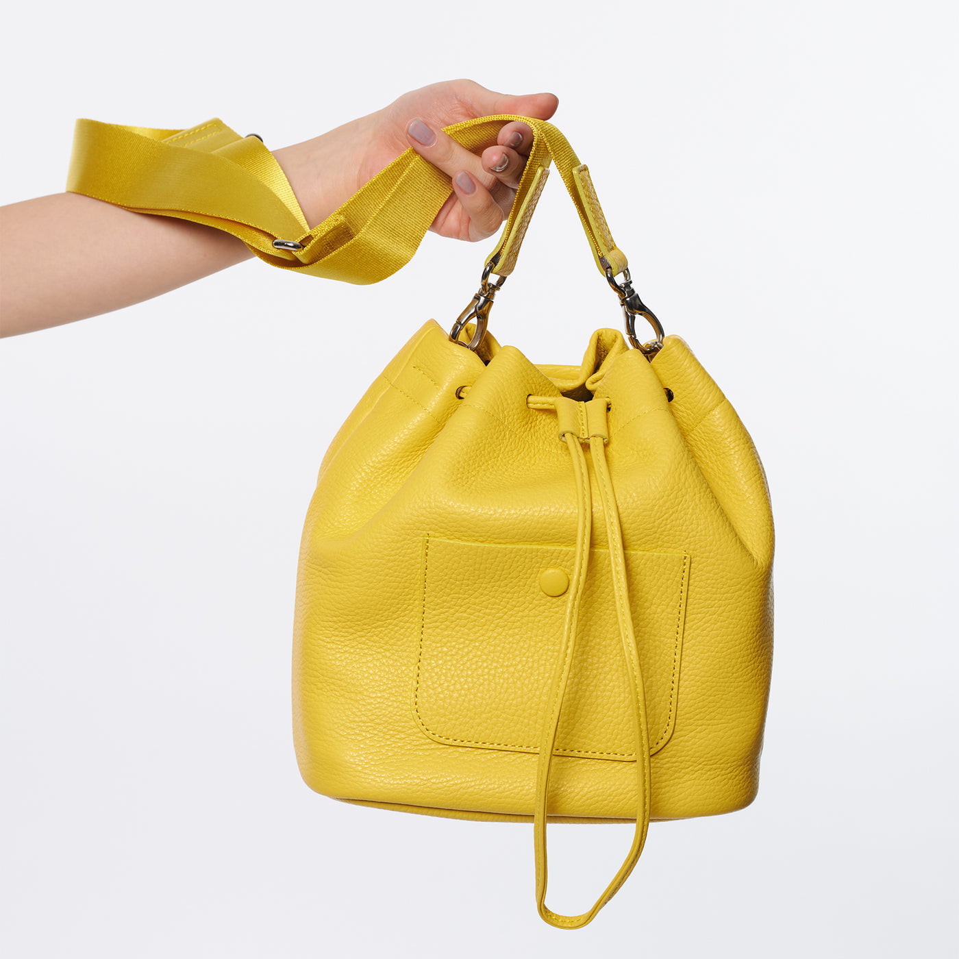 <itten-itten> Drawstring shoulder/yellow