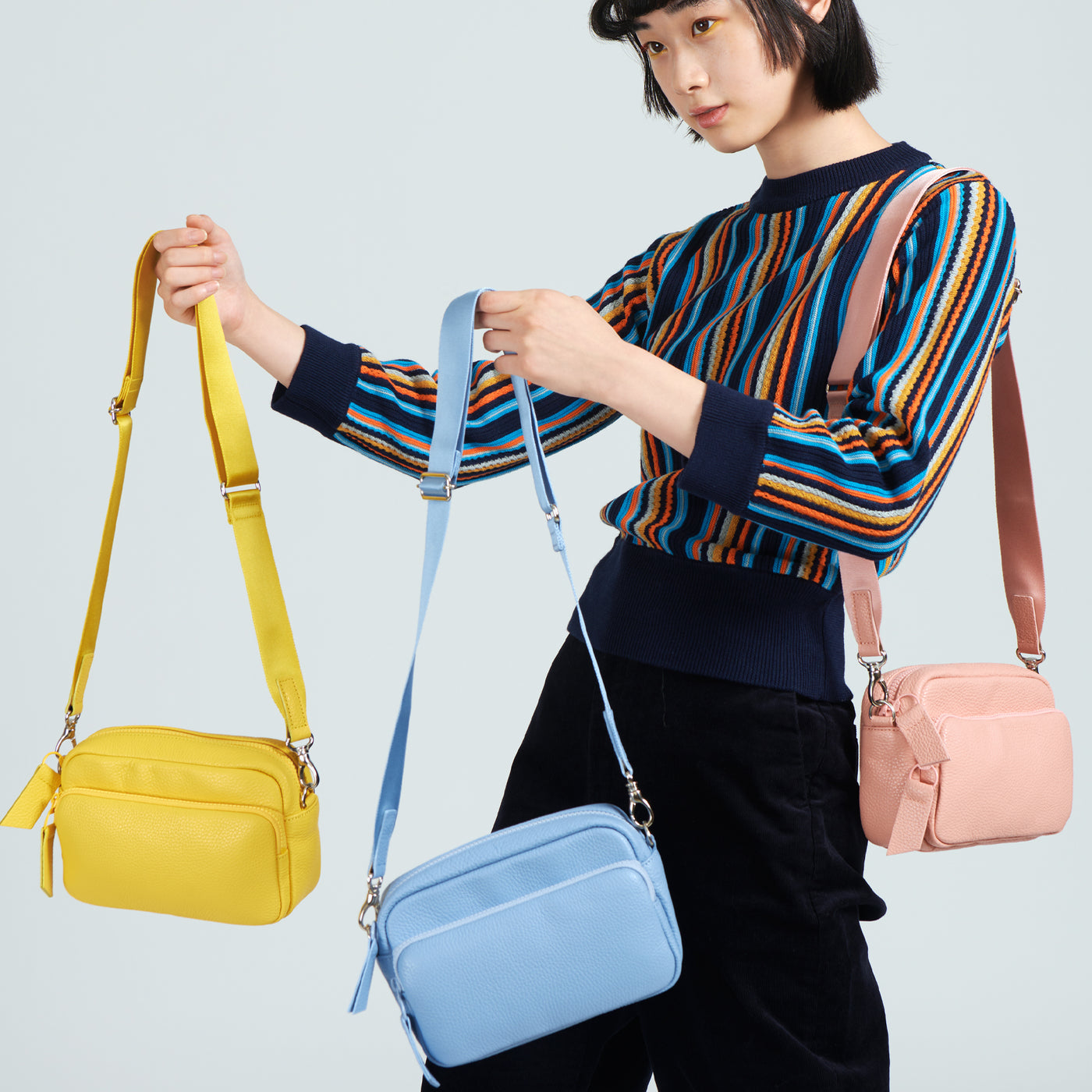 <itten-itten> Leather mini shoulder bag /  saks