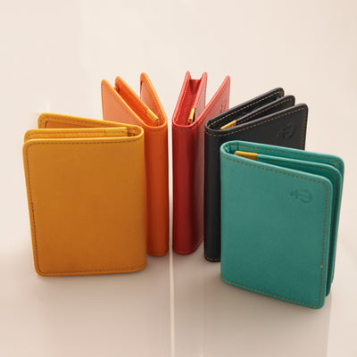 ＜Kiichi> Business card case (through gusset)/blue