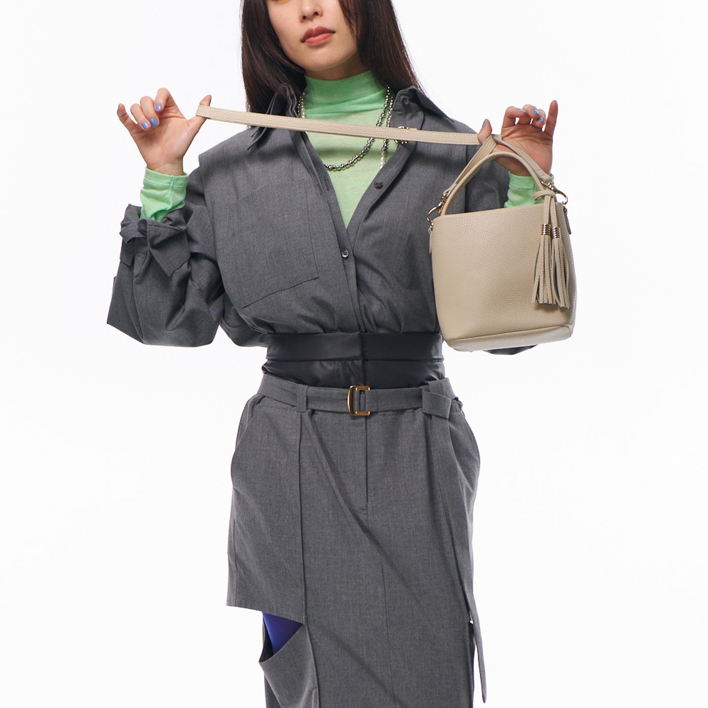 <Atelier Nuu> loop mini bucket / gray